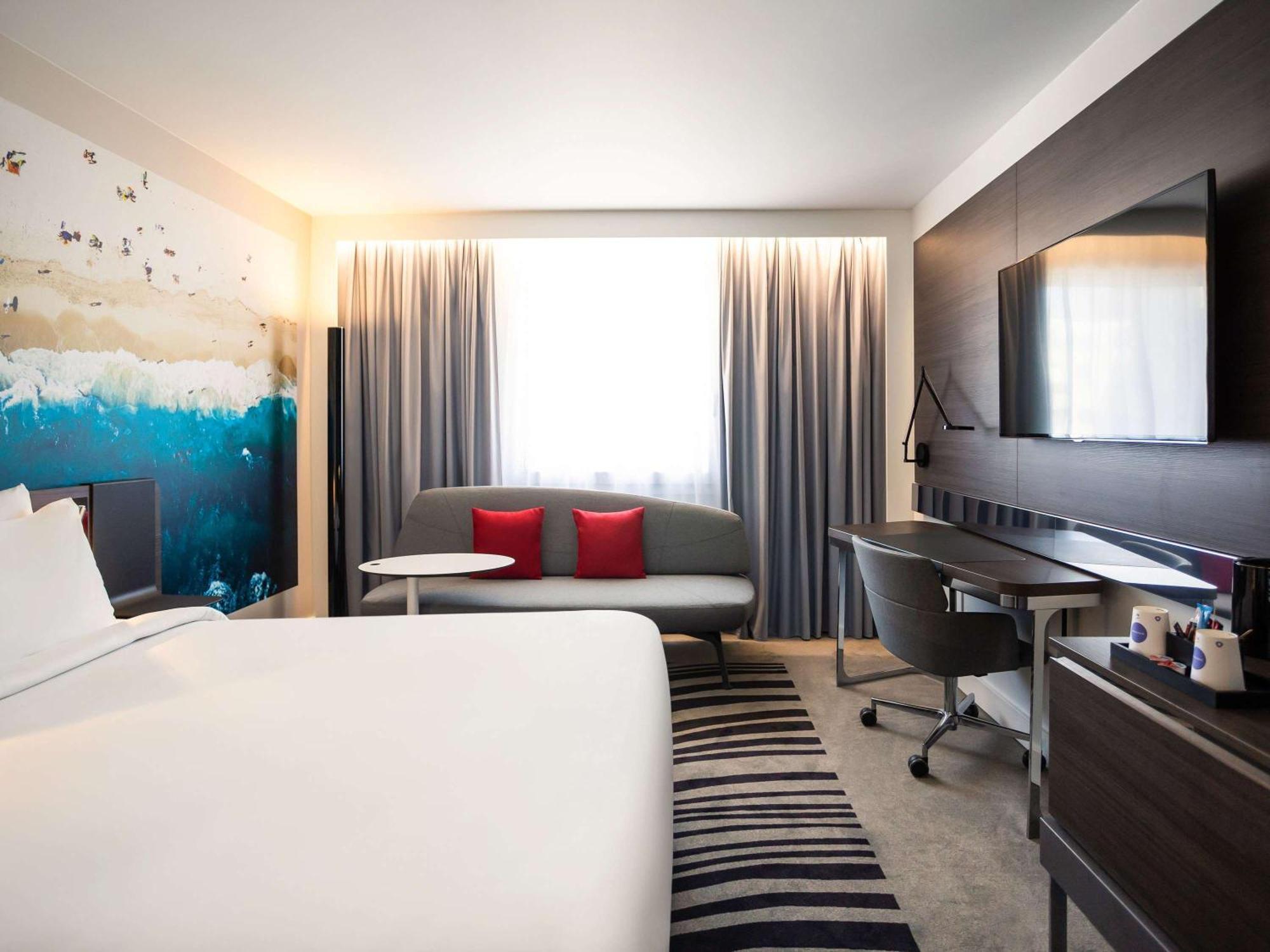 Novotel Bordeaux Centre Ville Esterno foto