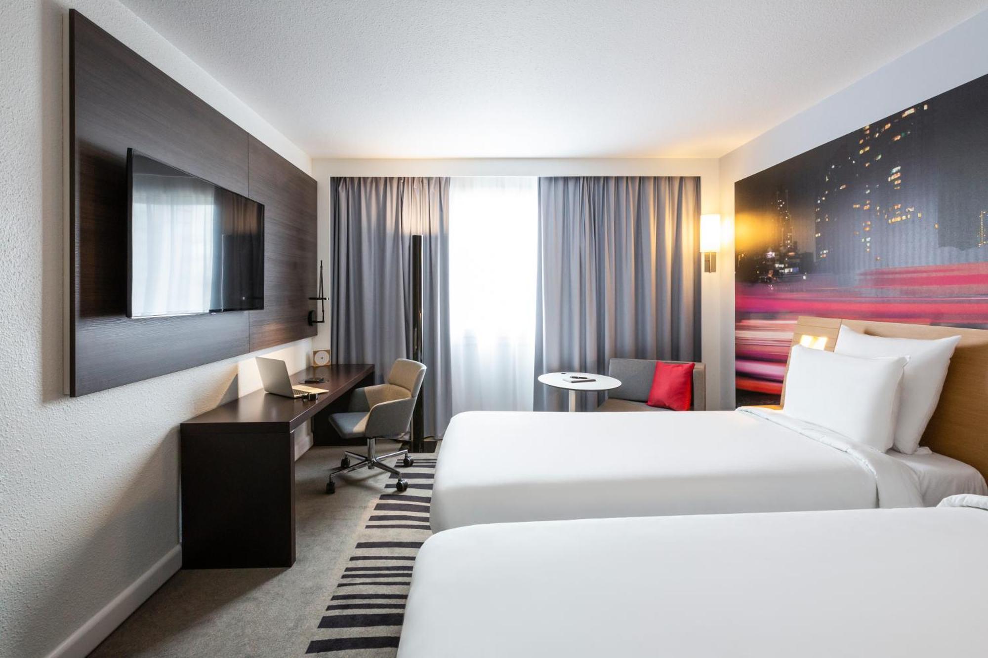 Novotel Bordeaux Centre Ville Esterno foto