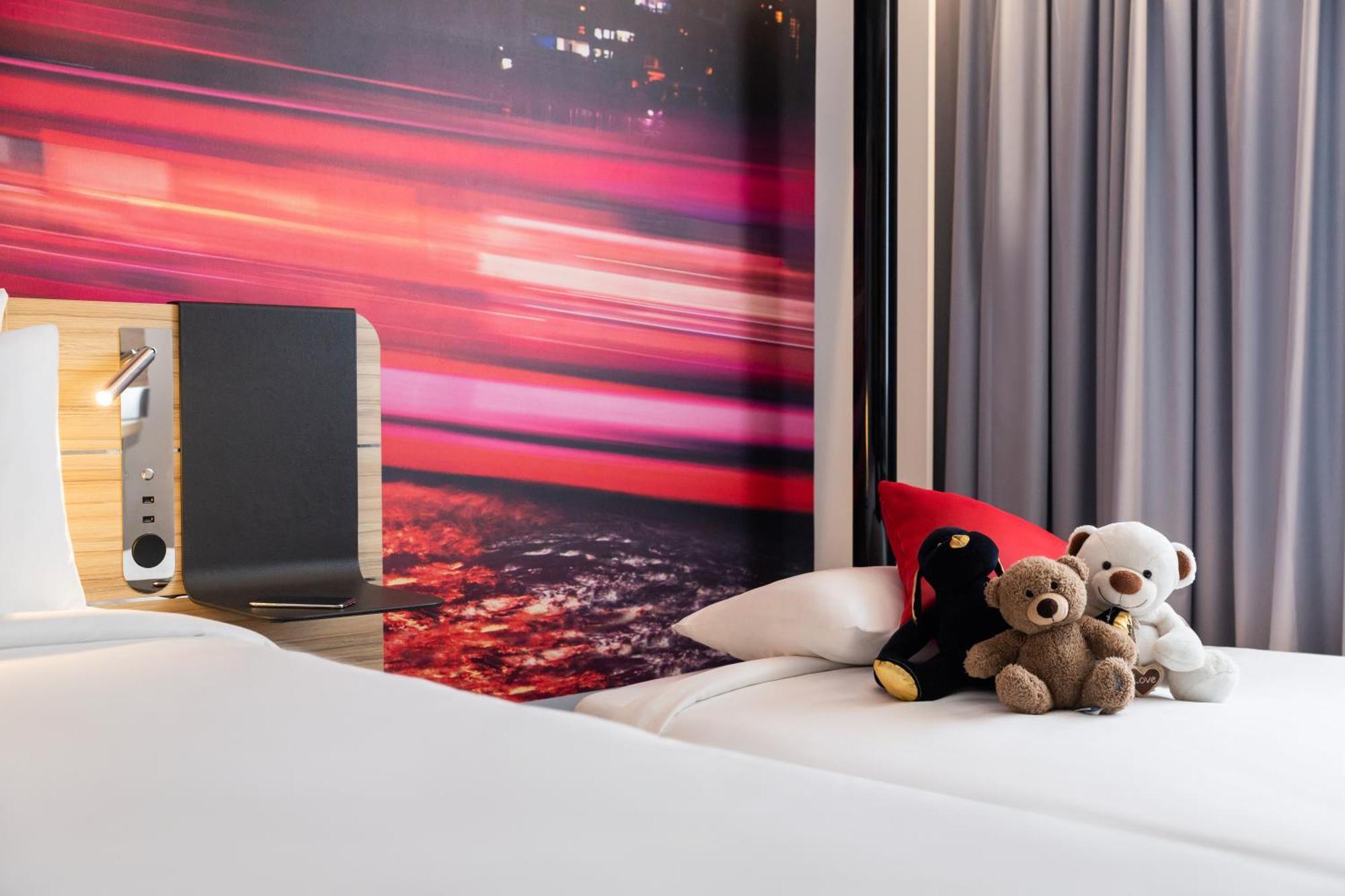 Novotel Bordeaux Centre Ville Esterno foto