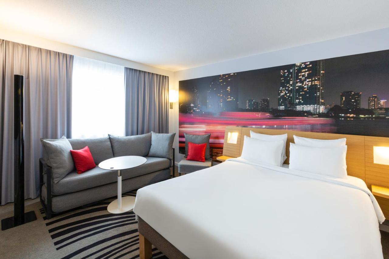 Novotel Bordeaux Centre Ville Esterno foto